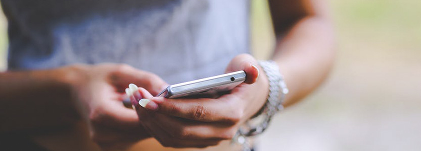 Facebook dice adiós a los que tienen smartphones vintage